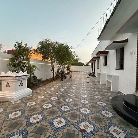 Arunachala Sashwin Guest House Tiruvannāmalai Екстериор снимка