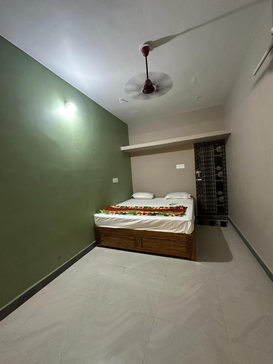 Arunachala Sashwin Guest House Tiruvannāmalai Екстериор снимка